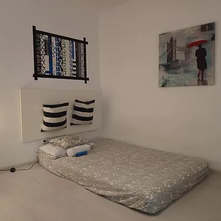 Minimalist דירה בוקרשט